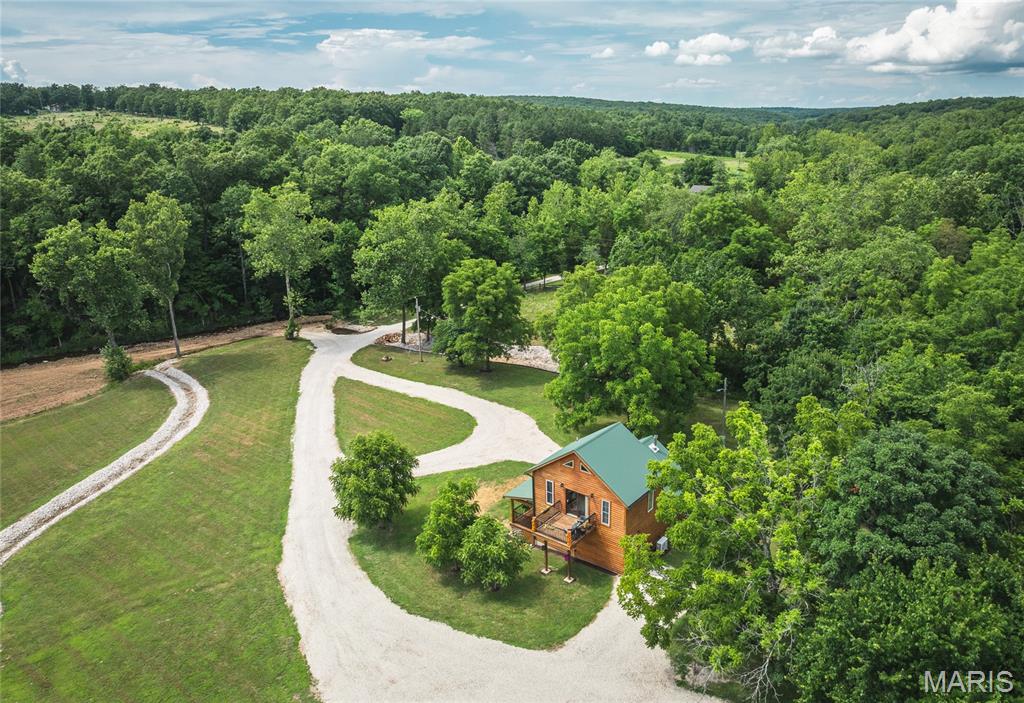 584 Highway V Property Photo 1