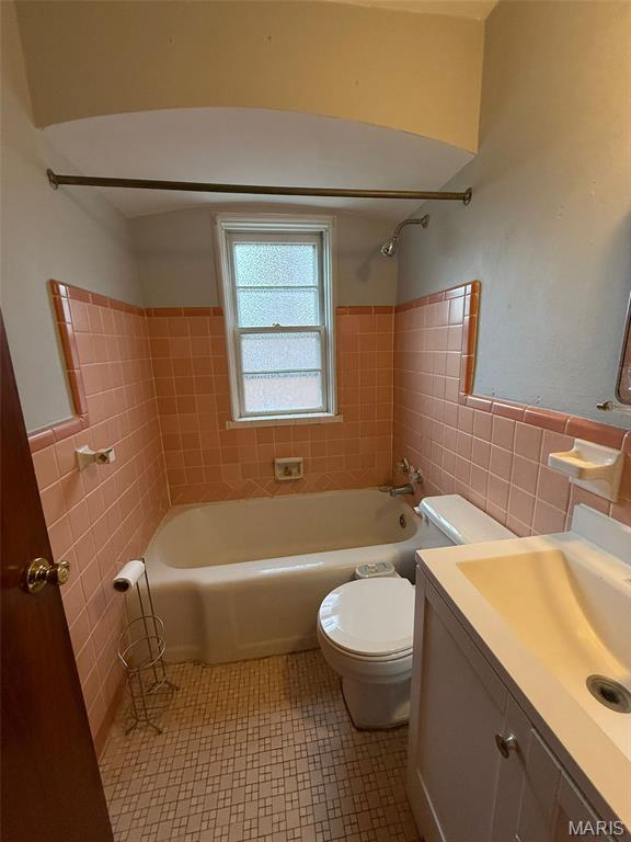 7660 Horatio Drive Property Photo 13