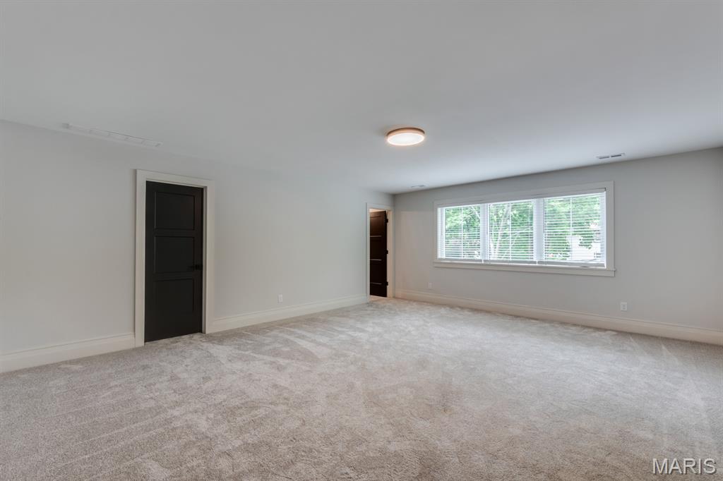 224 Oak Tree Drive Property Photo 32