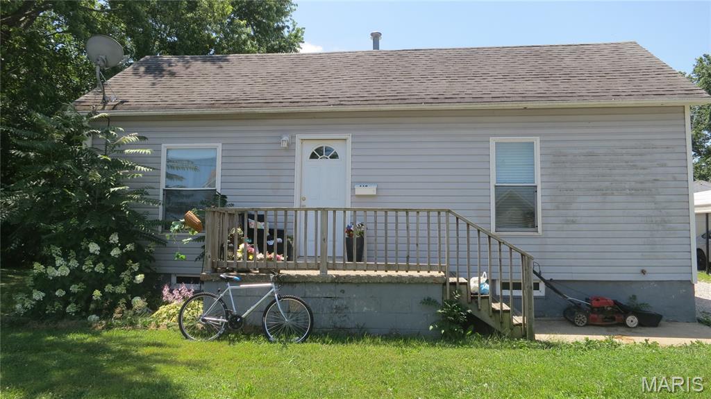 110 Benton Street Property Photo 1