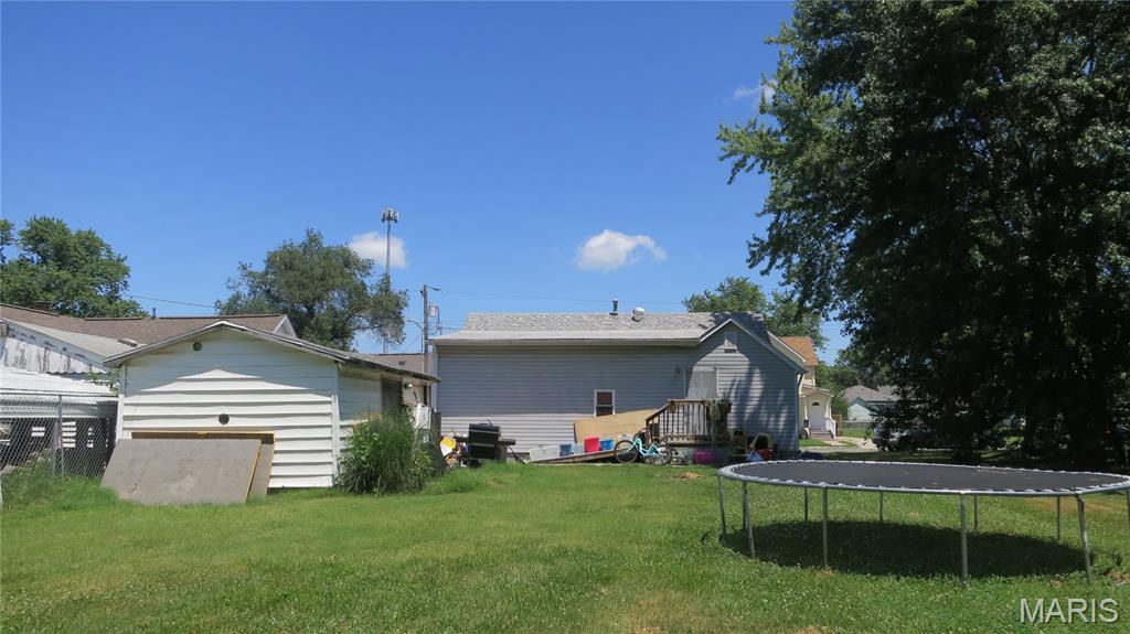 110 Benton Street Property Photo 3