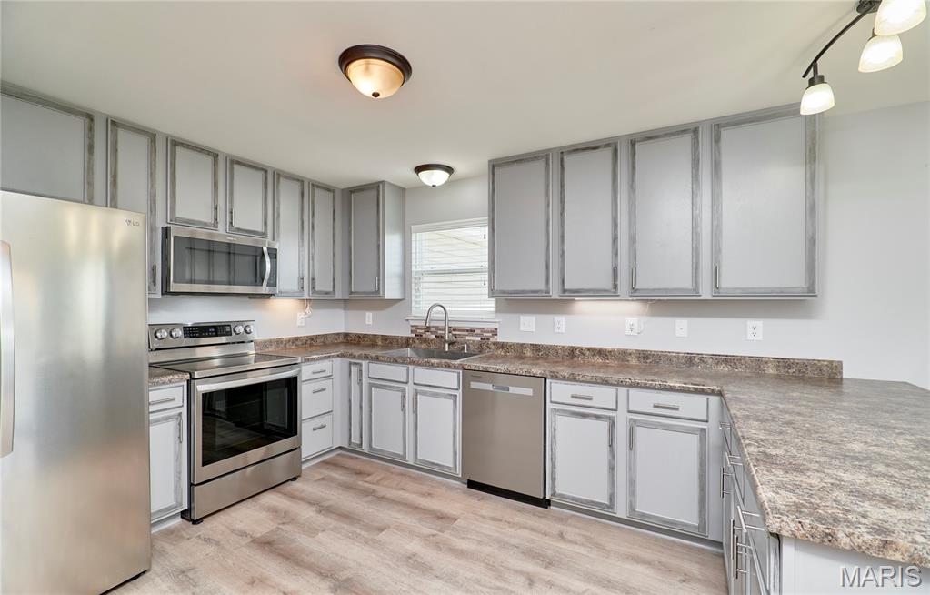 200 Limerick Avenue Property Photo 3