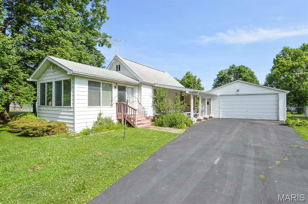 115 Sterling Property Photo 1