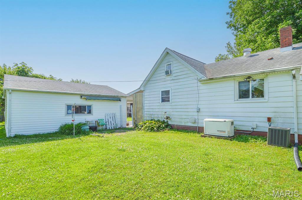 115 Sterling Property Photo 10