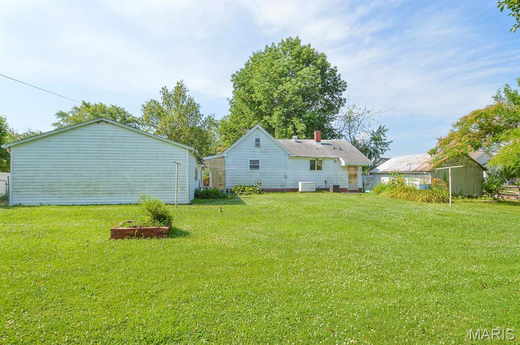 115 Sterling Property Photo 11