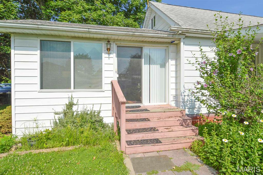 115 Sterling Property Photo 12