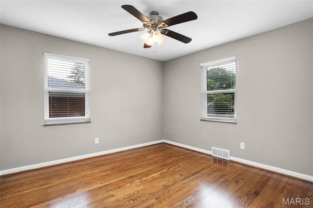 11380 Manchester Road Property Photo 9