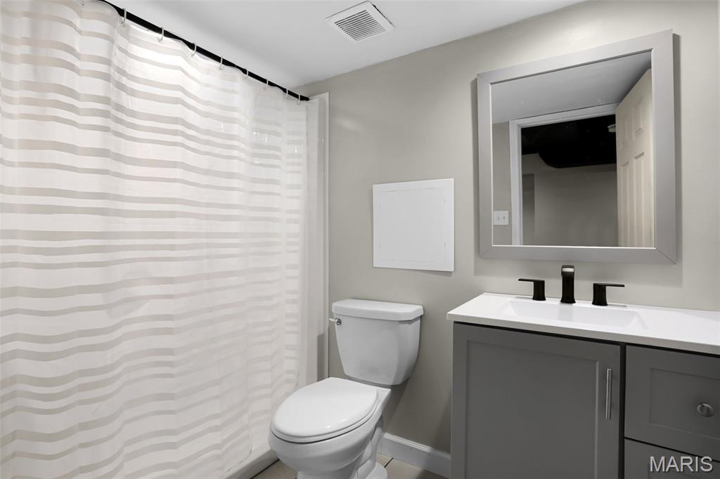11380 Manchester Road Property Photo 14