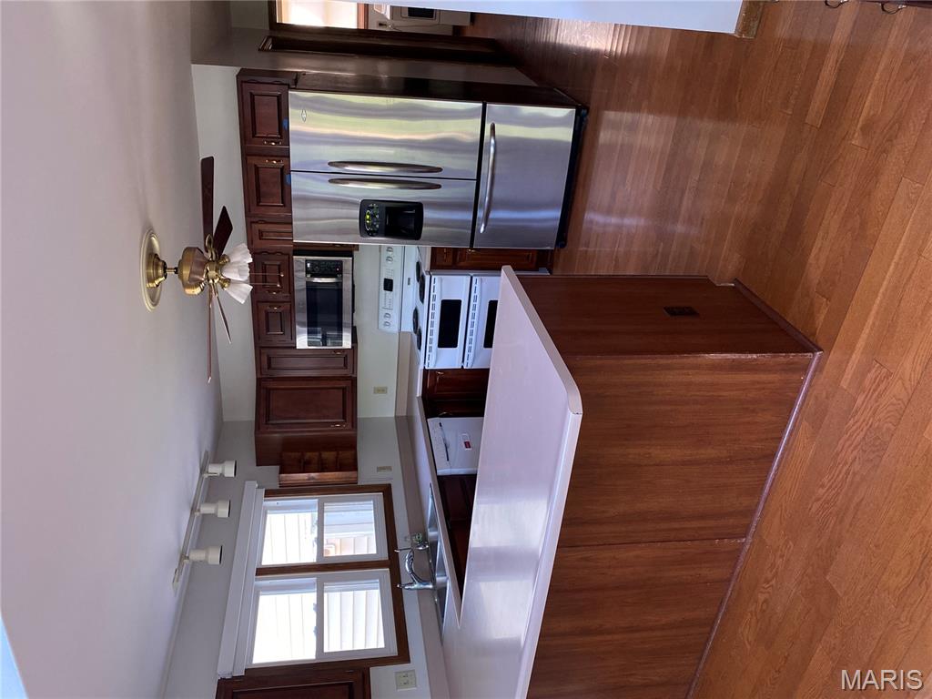12020 Jacobson Court Property Photo 9