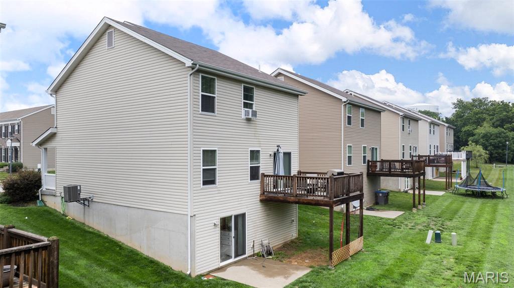 728 English Ivy Property Photo 14