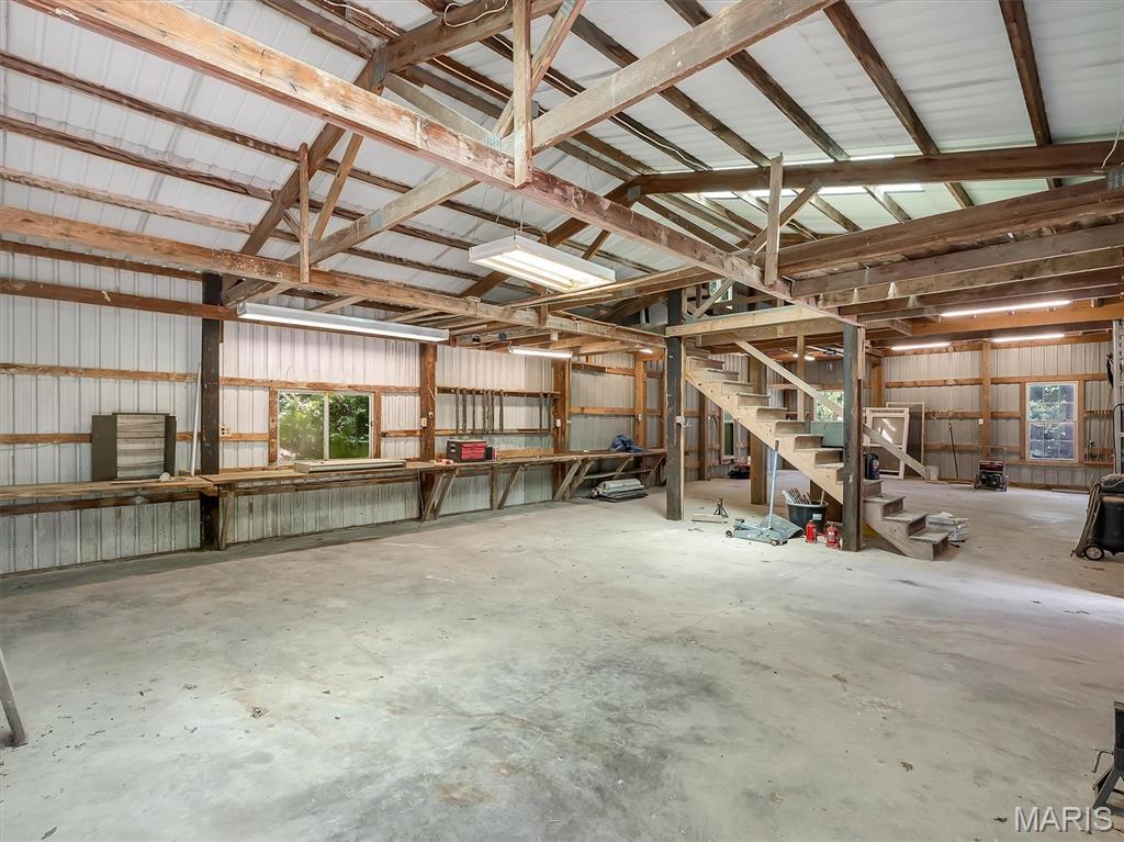 2503 Highway F Property Photo 8