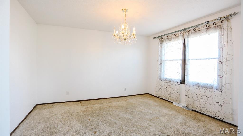 2613 Mockingbird Lane Property Photo 7