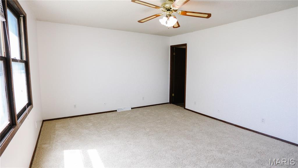 2613 Mockingbird Lane Property Photo 12