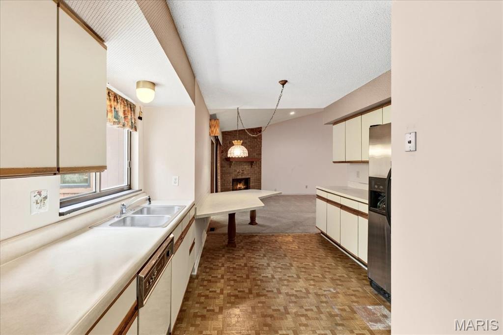 5412 Village Courtway Lane Property Photo 7