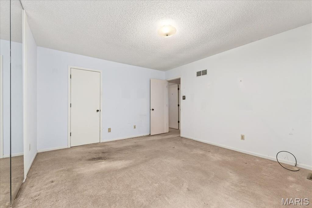 5412 Village Courtway Lane Property Photo 9