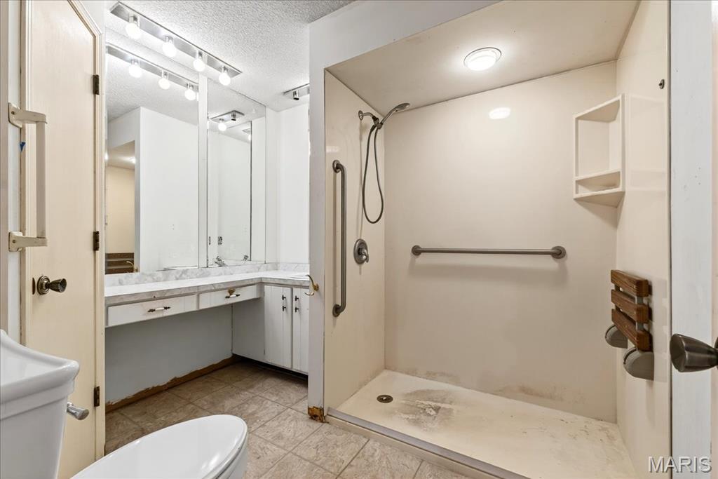 5412 Village Courtway Lane Property Photo 10