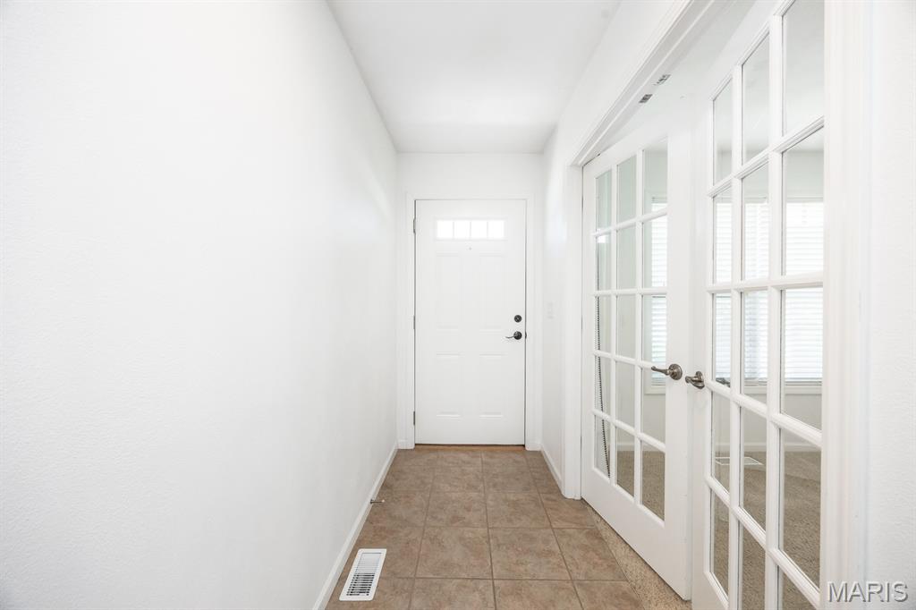 620 Moorland Circle Property Photo 3