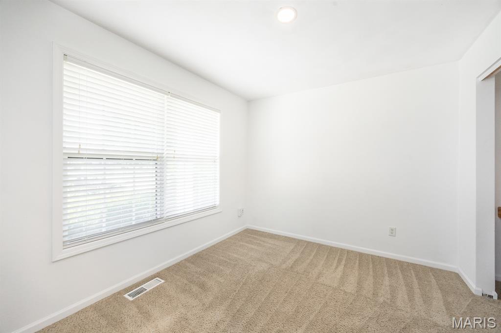 620 Moorland Circle Property Photo 4