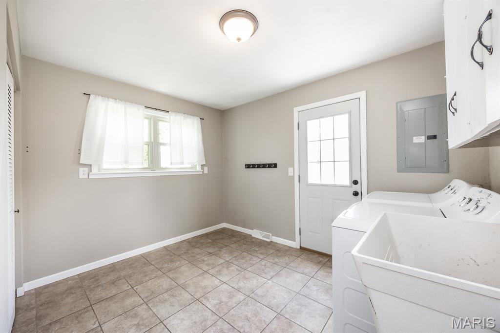 813 Reiss Road Property Photo 18
