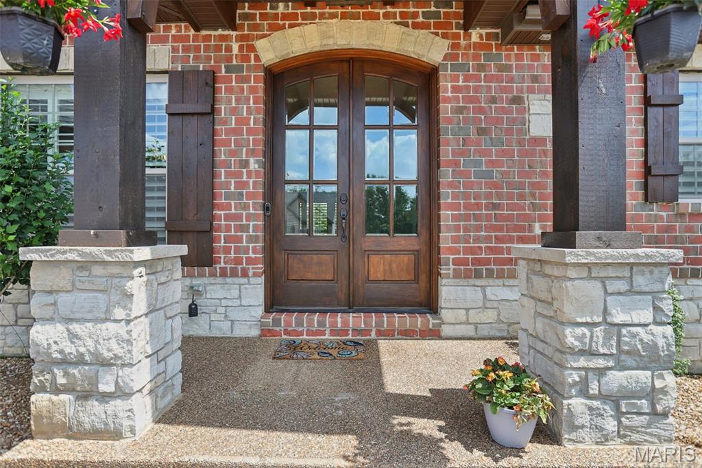 424 Cottage Grove Drive Property Photo 5