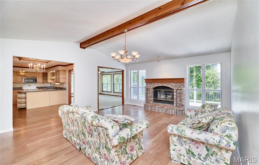 20 Yellowstone Court Property Photo 6