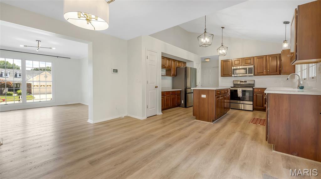 36 Thrasher Court Property Photo 17