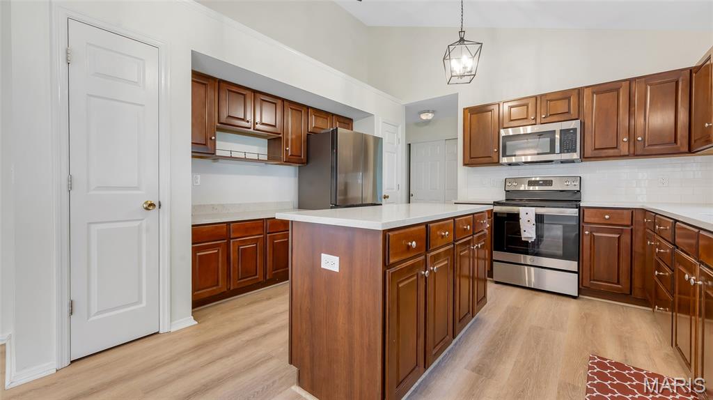36 Thrasher Court Property Photo 19