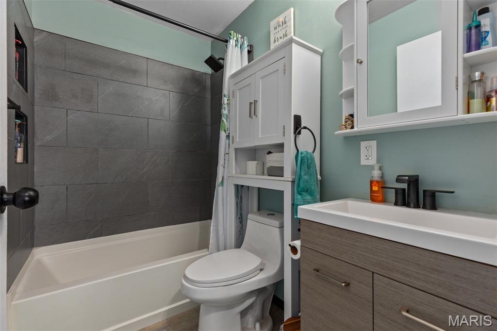 450 Sunny Lane Property Photo 11