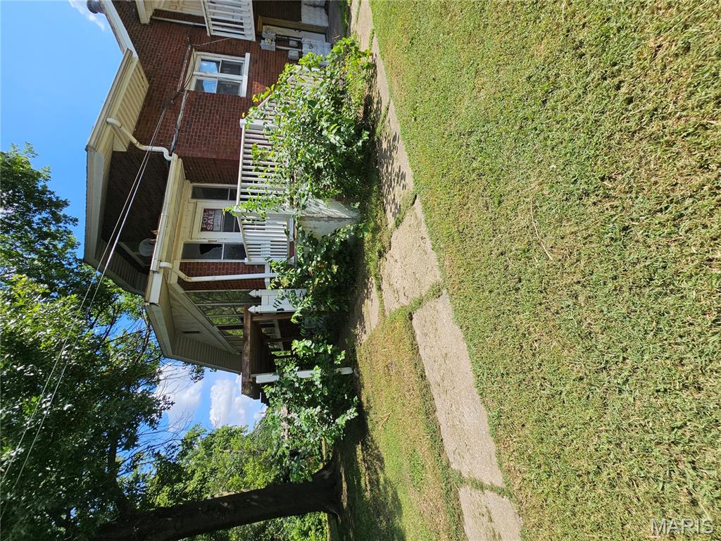 320 S Park Street Property Photo 3