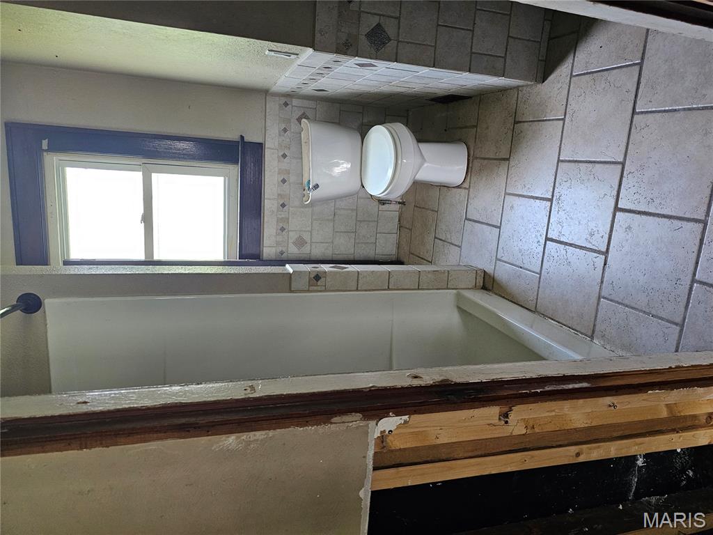 320 S Park Street Property Photo 13
