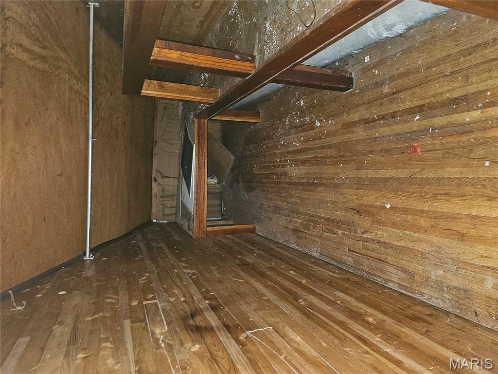 320 S Park Street Property Photo 16