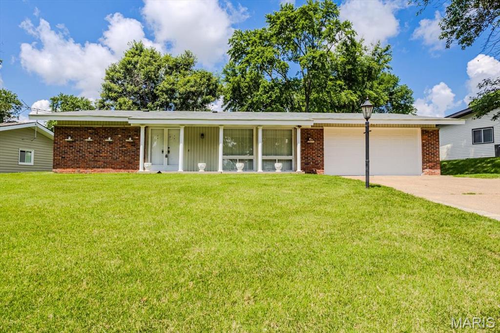 1643 Fontana Drive Property Photo 1