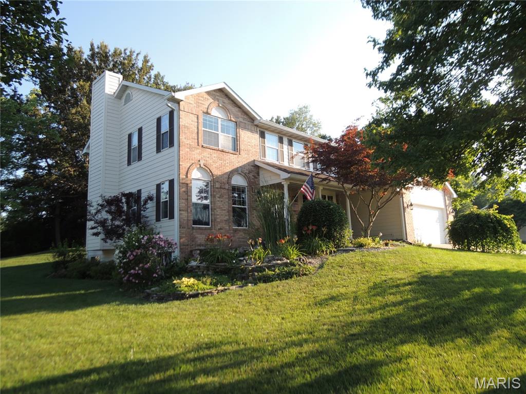 1208 Joshu Court Property Photo 2