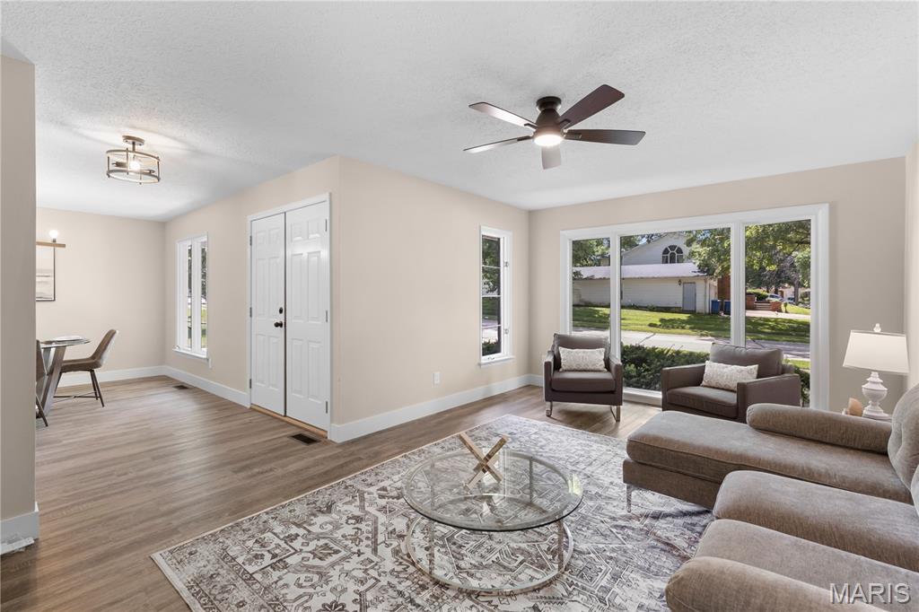 1618 Clock Tower Drive Property Photo 5