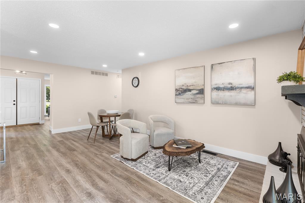 1618 Clock Tower Drive Property Photo 11