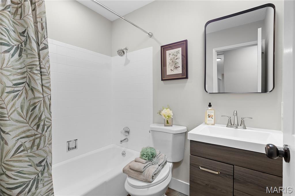 1618 Clock Tower Drive Property Photo 19