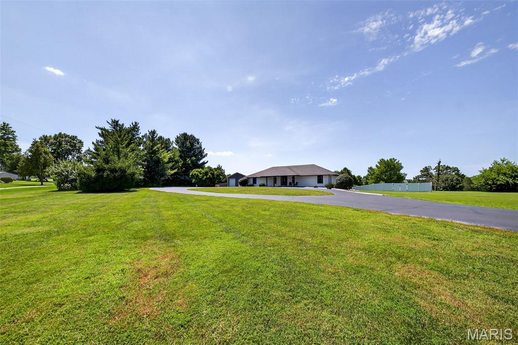 2097 Farris County Road Property Photo 3