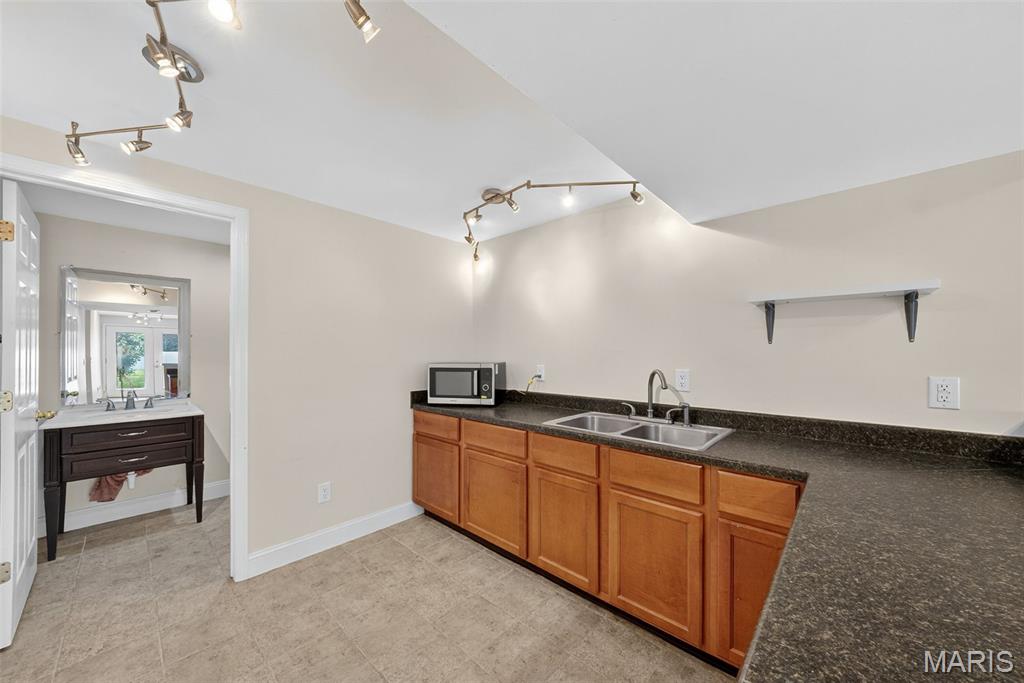 2097 Farris County Road Property Photo 33