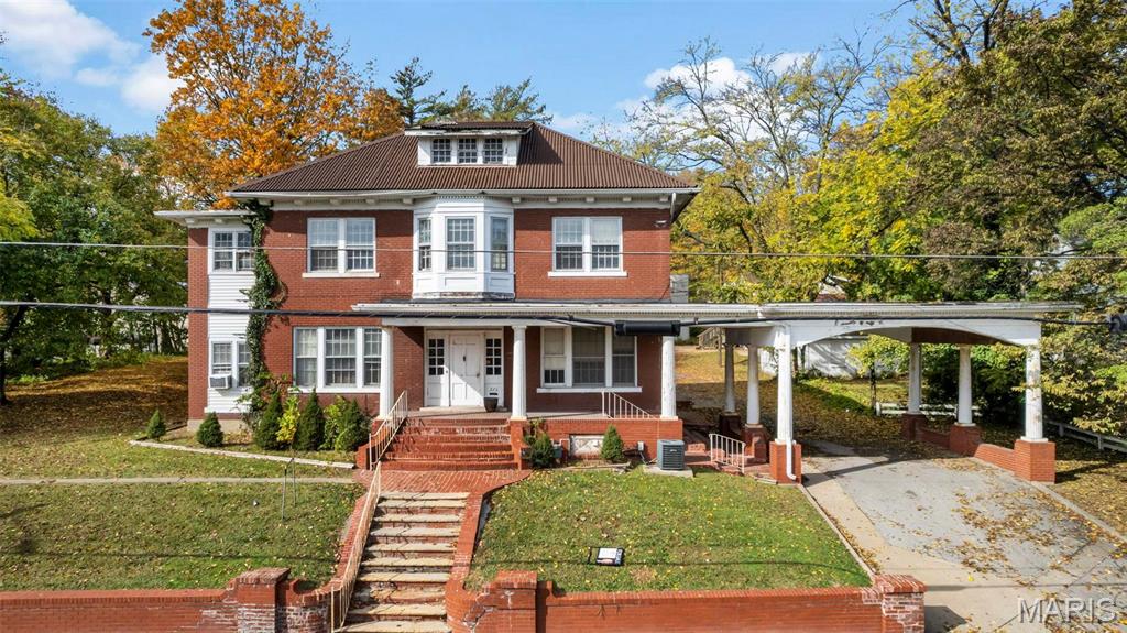 325 N Sprigg Street Property Photo 1