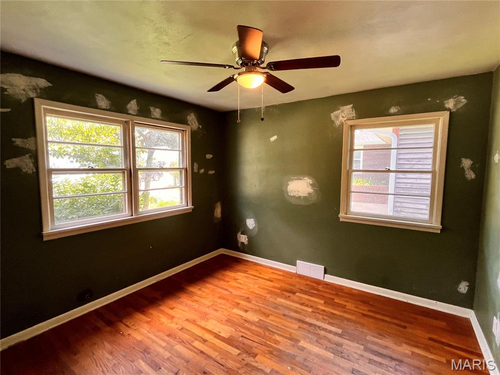 1927 Montgomery Street Property Photo 7
