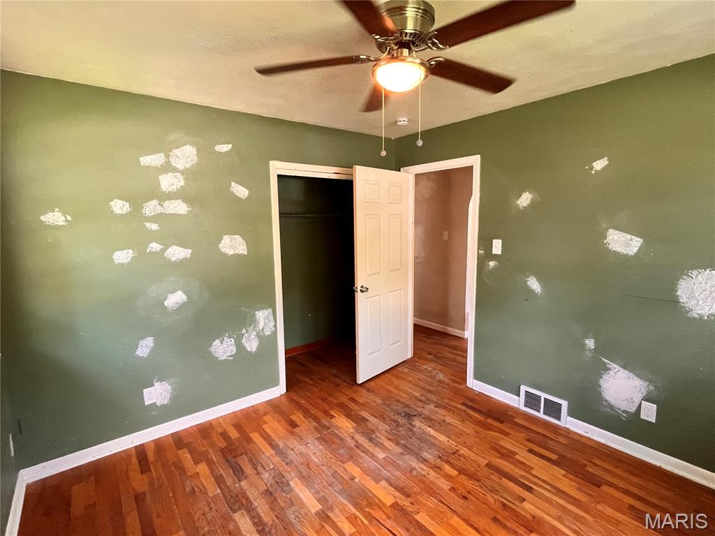 1927 Montgomery Street Property Photo 9