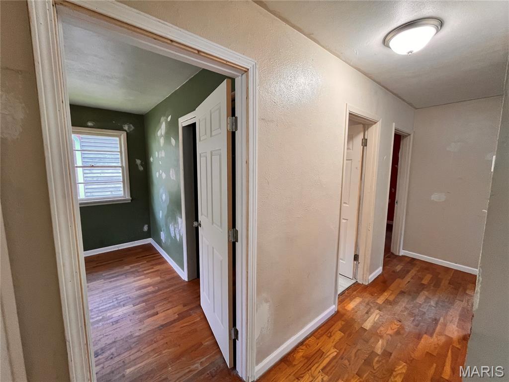 1927 Montgomery Street Property Photo 10