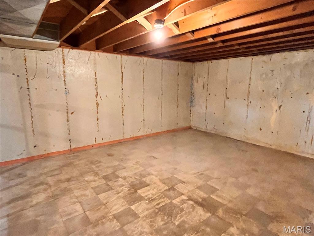1927 Montgomery Street Property Photo 17
