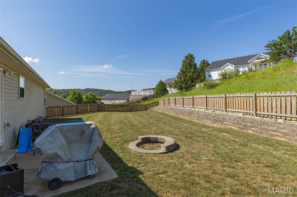 112 Killarney Court Property Photo 5