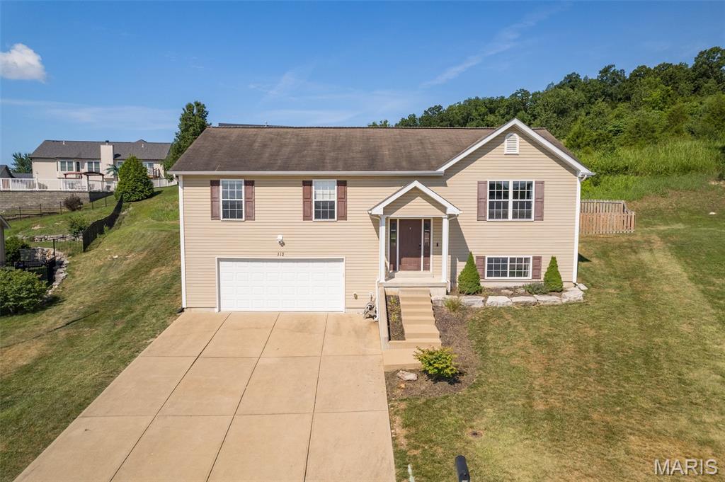 112 Killarney Court Property Photo 17