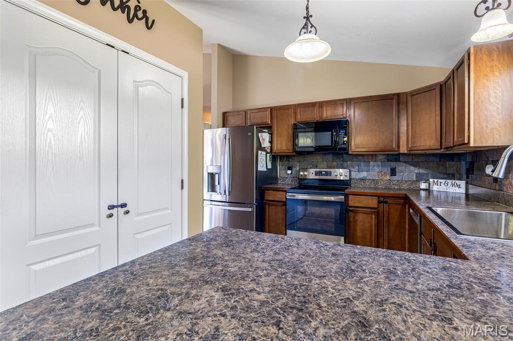 112 Killarney Court Property Photo 26