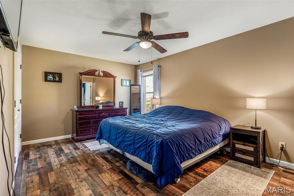 112 Killarney Court Property Photo 38