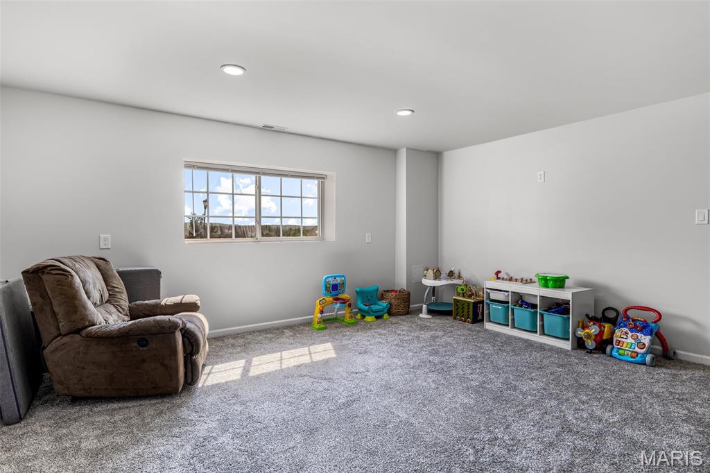 112 Killarney Court Property Photo 45