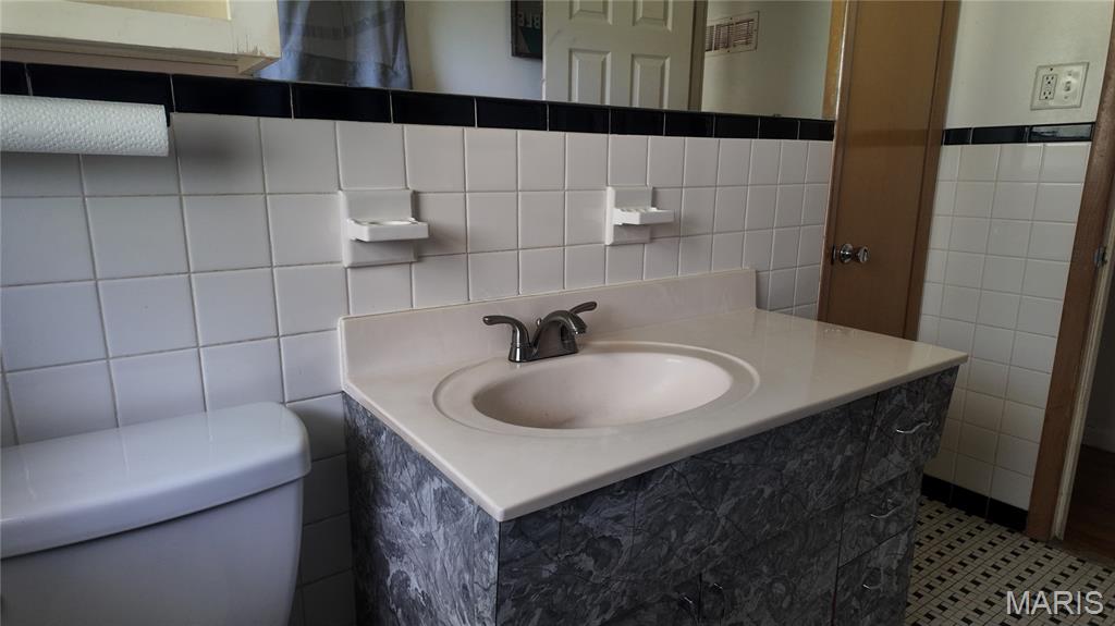 12050 Mignon Drive Property Photo 12