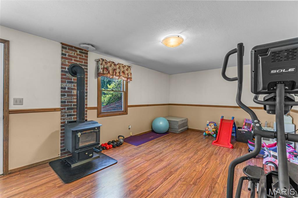 302 Country Lane Property Photo 18